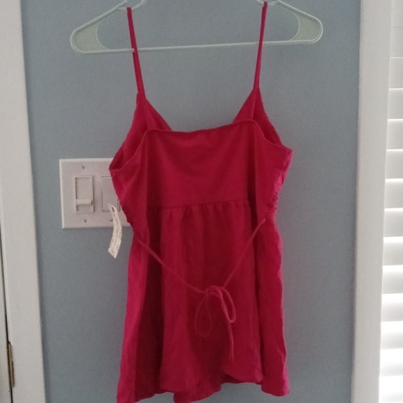 Cute Junior's hot pink top Derek Heart large - Picture 3 of 3